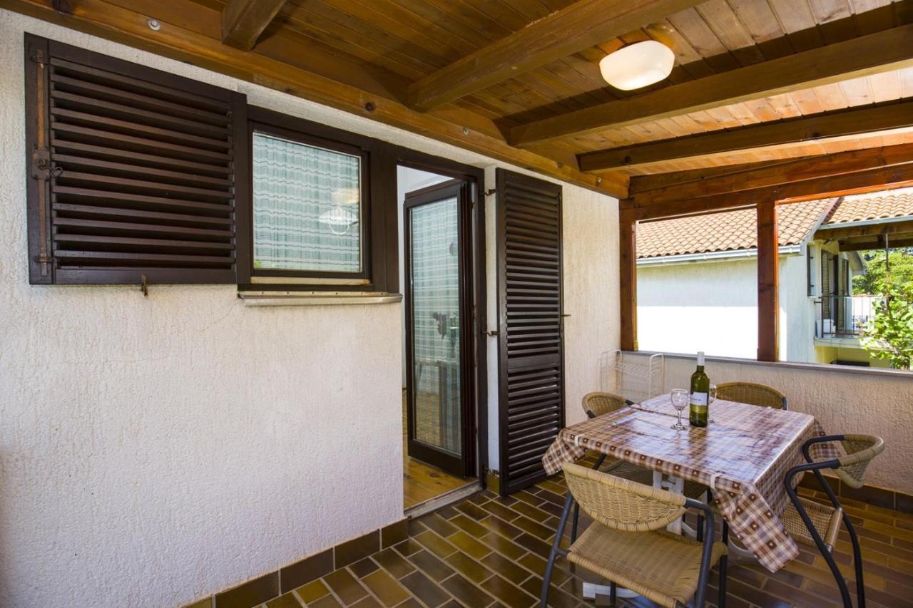 Apartment Vili Pinezići Exteriör bild
